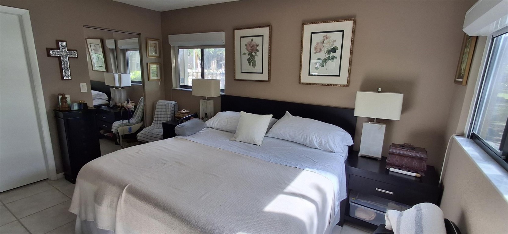 ASHMONT KINGS POINT - Residential