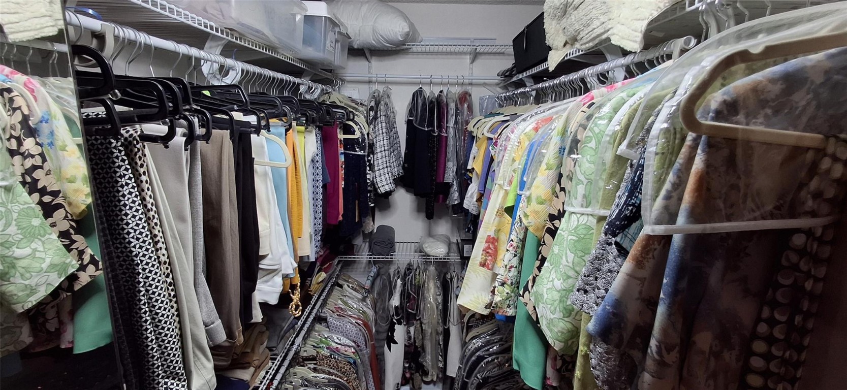 ASHMONT KINGS POINT - Residential