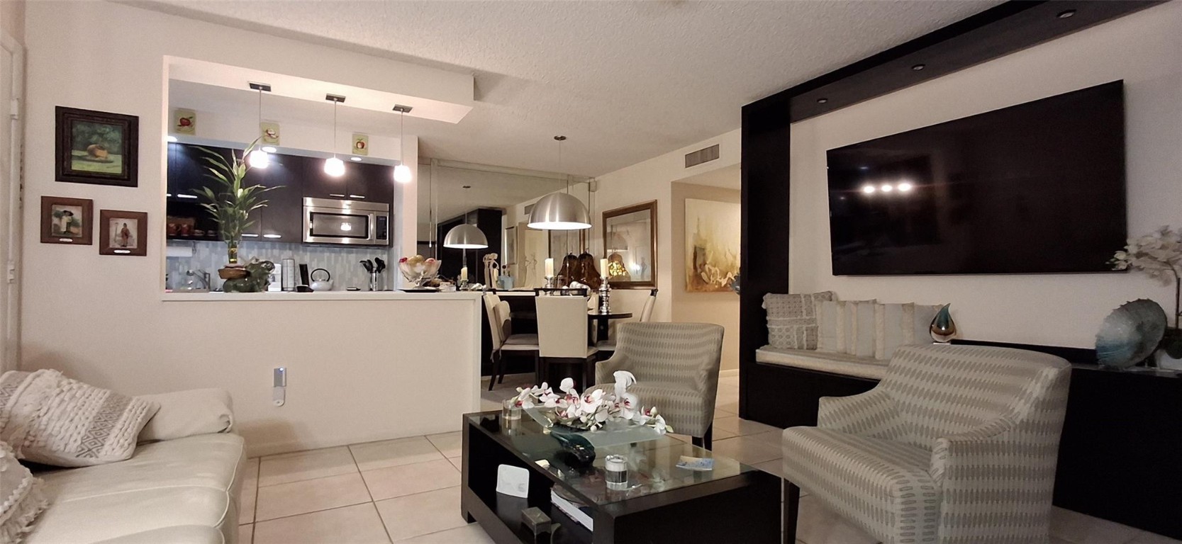 ASHMONT KINGS POINT - Residential