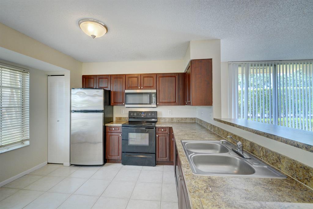 MILANO CONDO - Residential