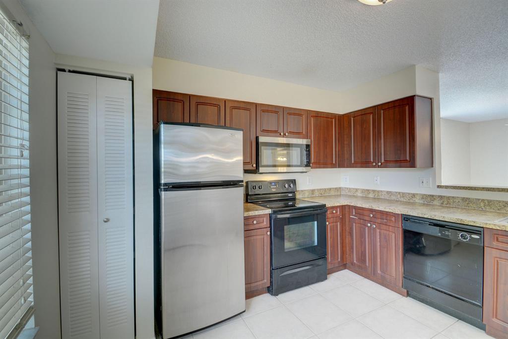 MILANO CONDO - Residential