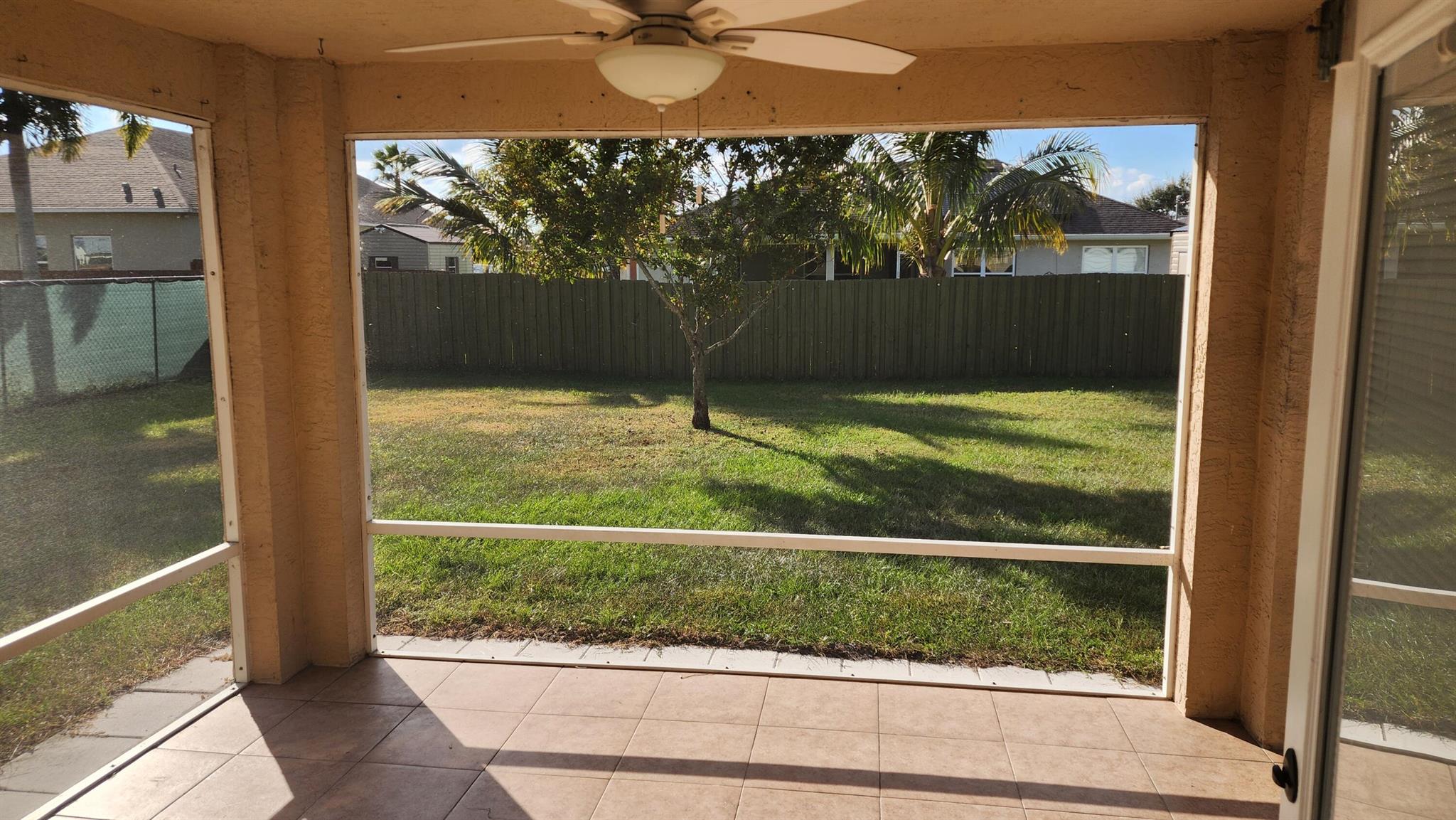 PORT ST LUCIE SECTION 33 - Residential Lease
