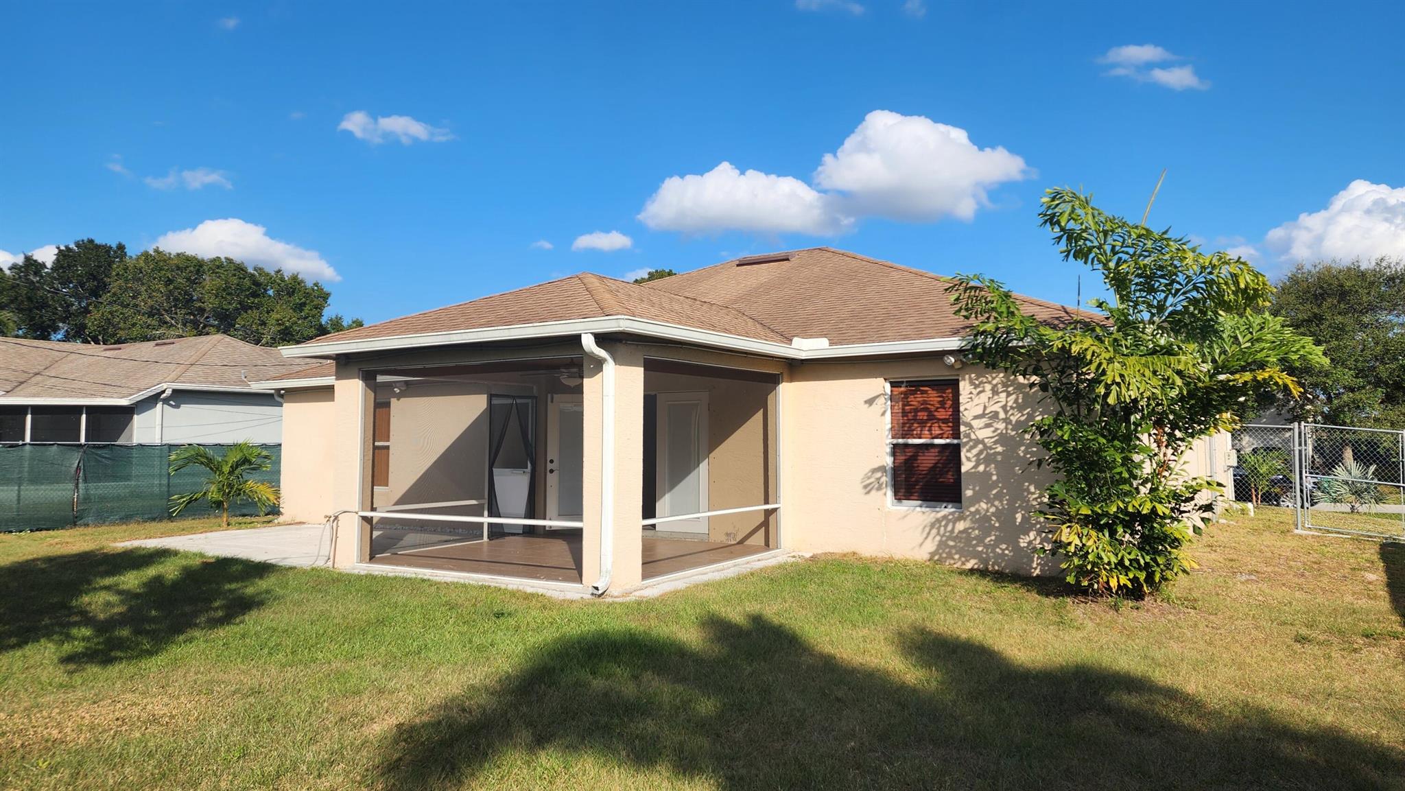 PORT ST LUCIE SECTION 33 - Residential Lease