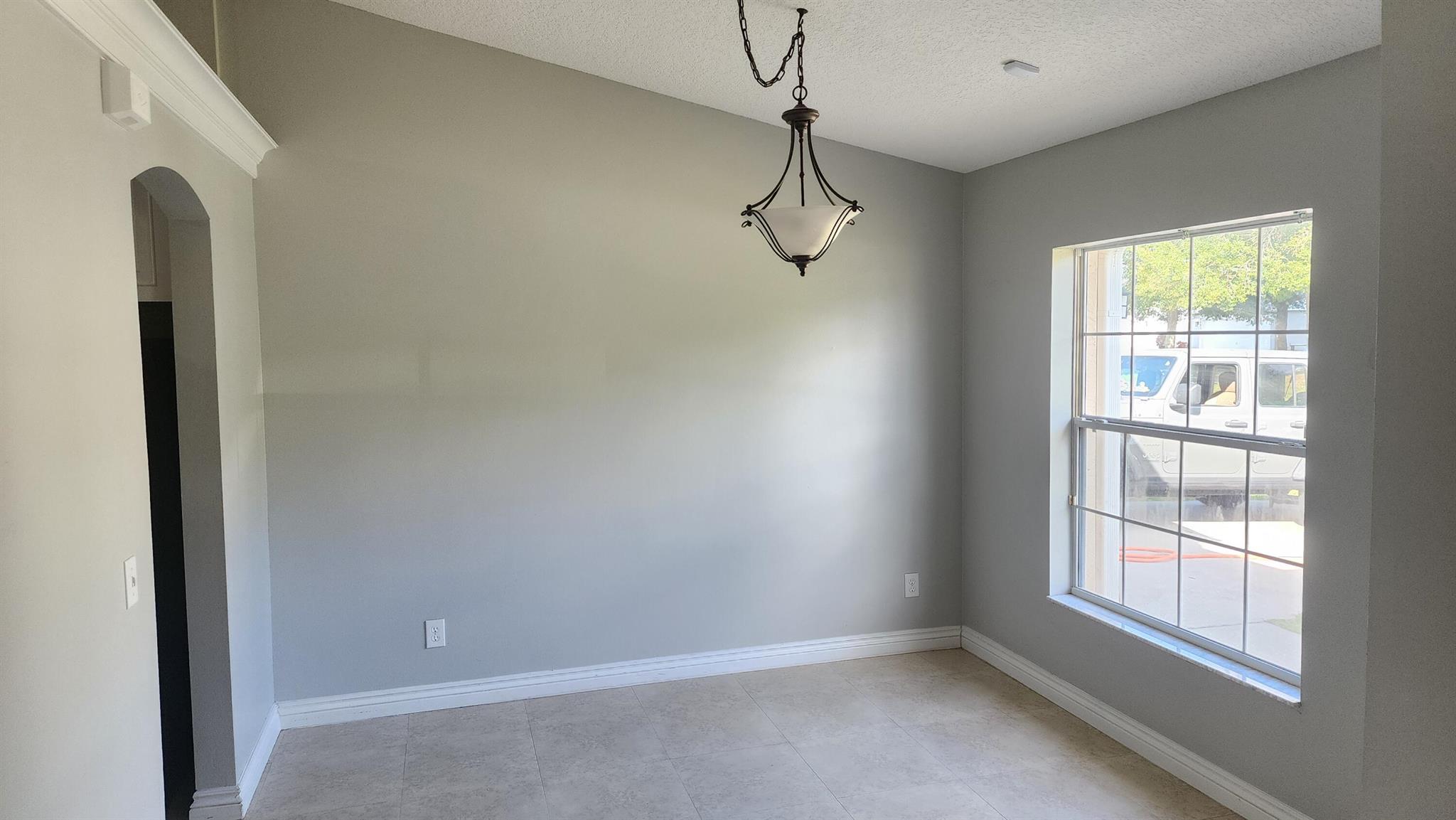 PORT ST LUCIE SECTION 33 - Residential Lease