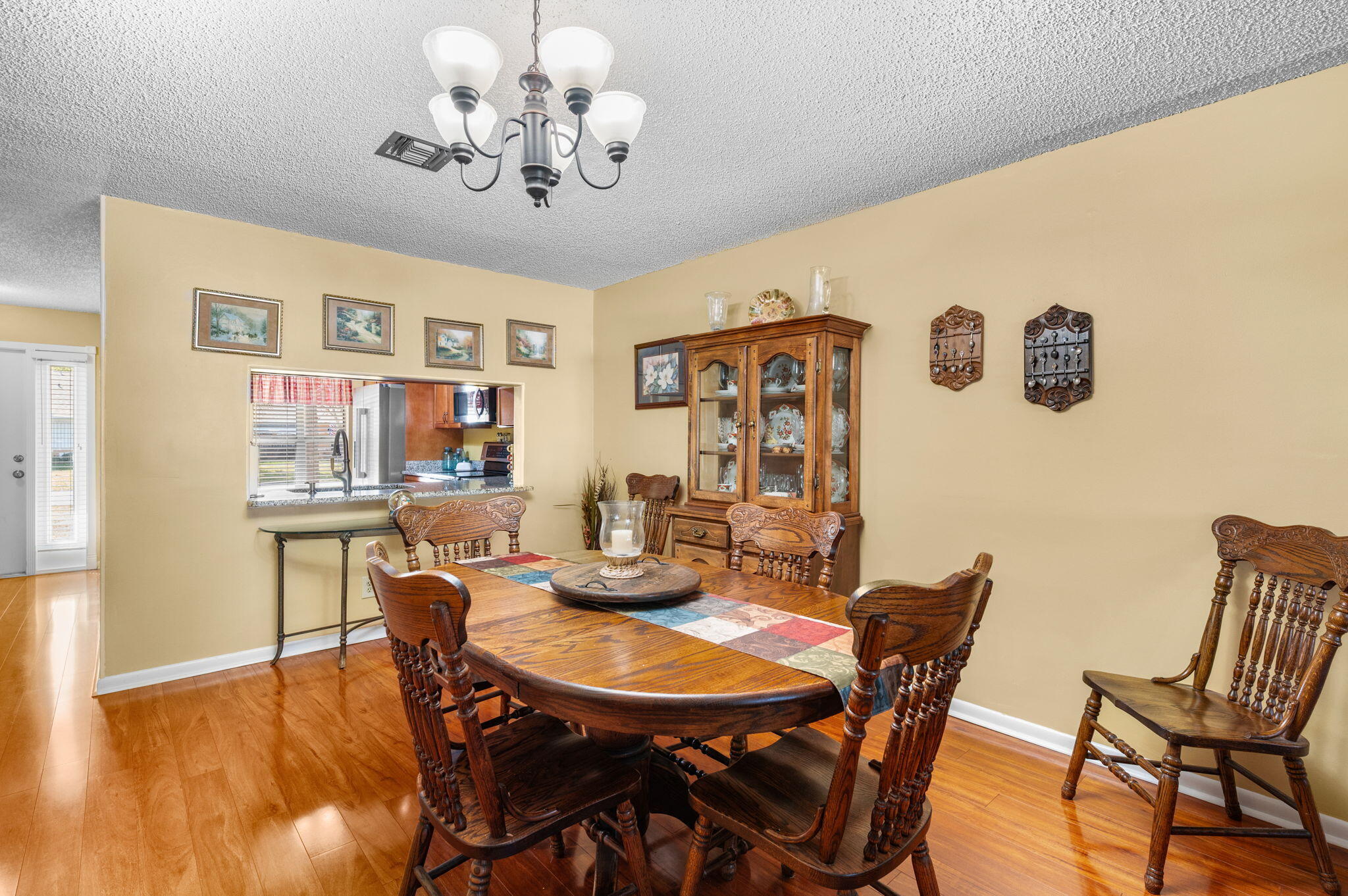 830 Timberview Drive E