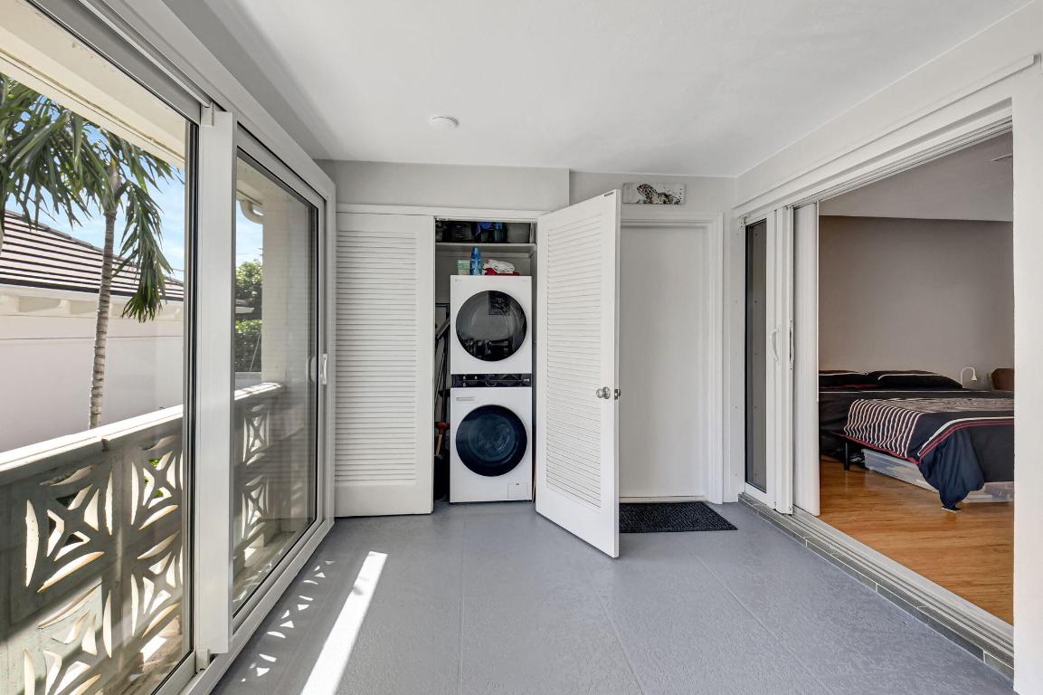 WEDGEWOOD ARMS CONDO - Residential