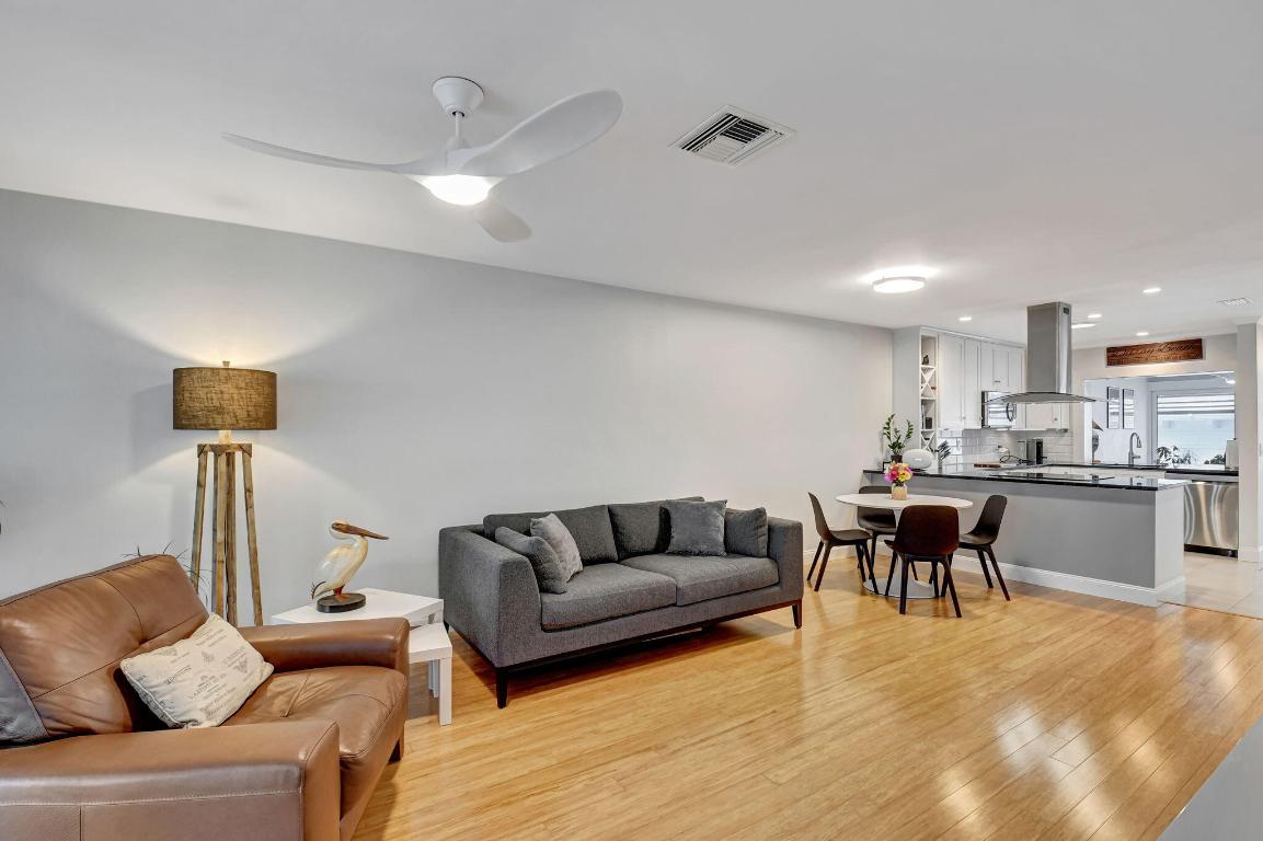 WEDGEWOOD ARMS CONDO - Residential