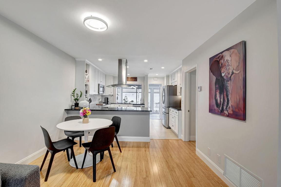 WEDGEWOOD ARMS CONDO - Residential