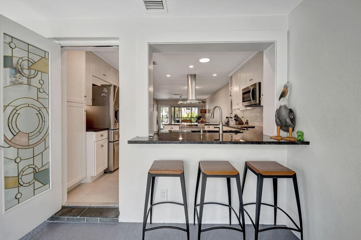 WEDGEWOOD ARMS CONDO - Residential