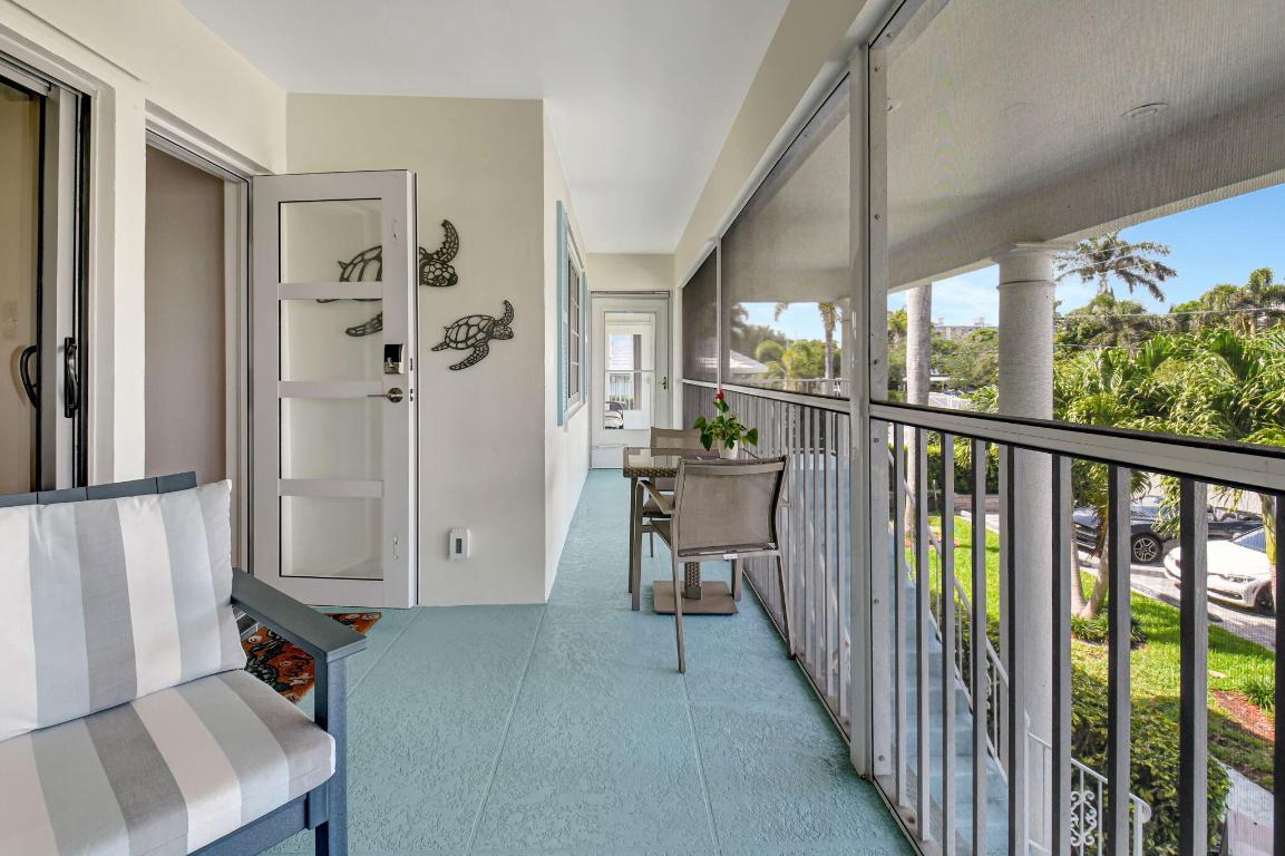 WEDGEWOOD ARMS CONDO - Residential