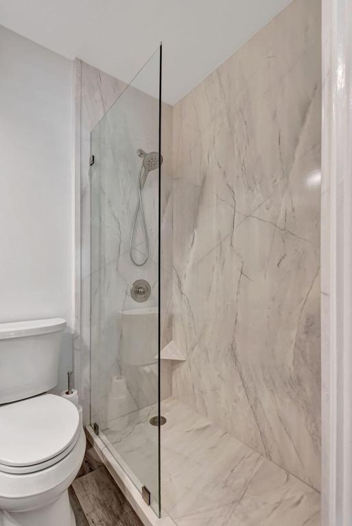 WEDGEWOOD ARMS CONDO - Residential