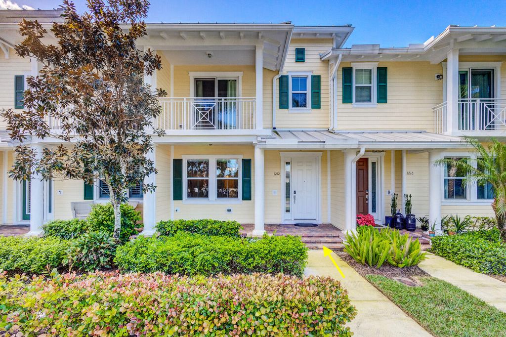 Photo of 1212 S Community Dr, Jupiter, FL 33458 (MLS # R11051140)