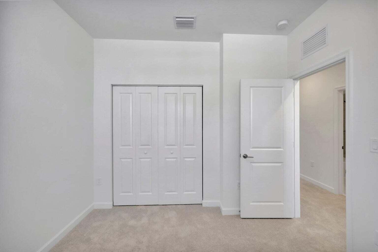 PARADISE PINES - Residential Lease