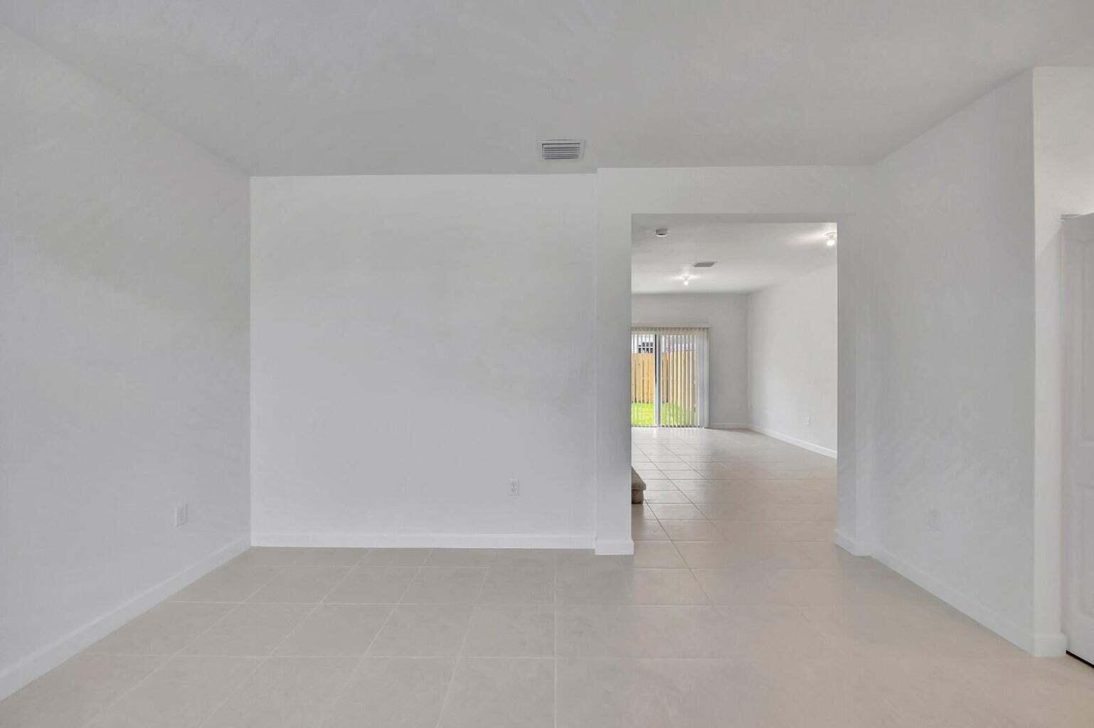 PARADISE PINES - Residential Lease