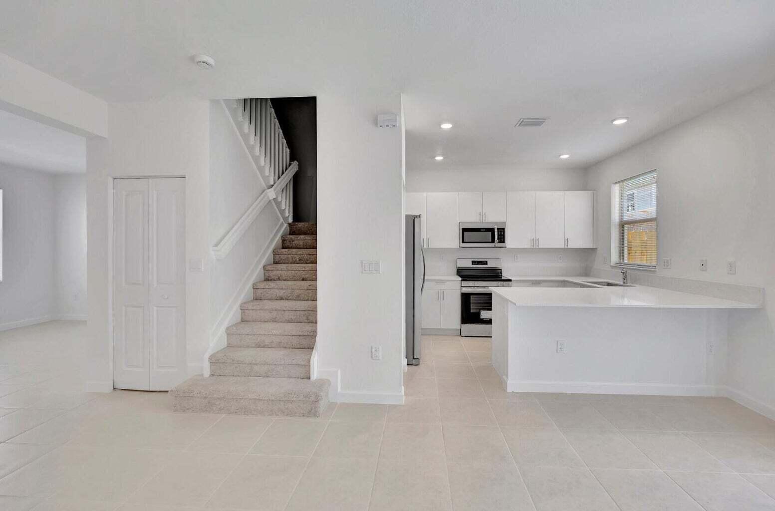 PARADISE PINES - Residential Lease