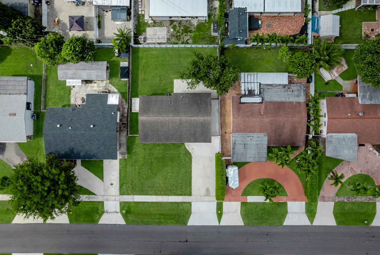 PALM SPRINGS VILLAGE 8 - Residential