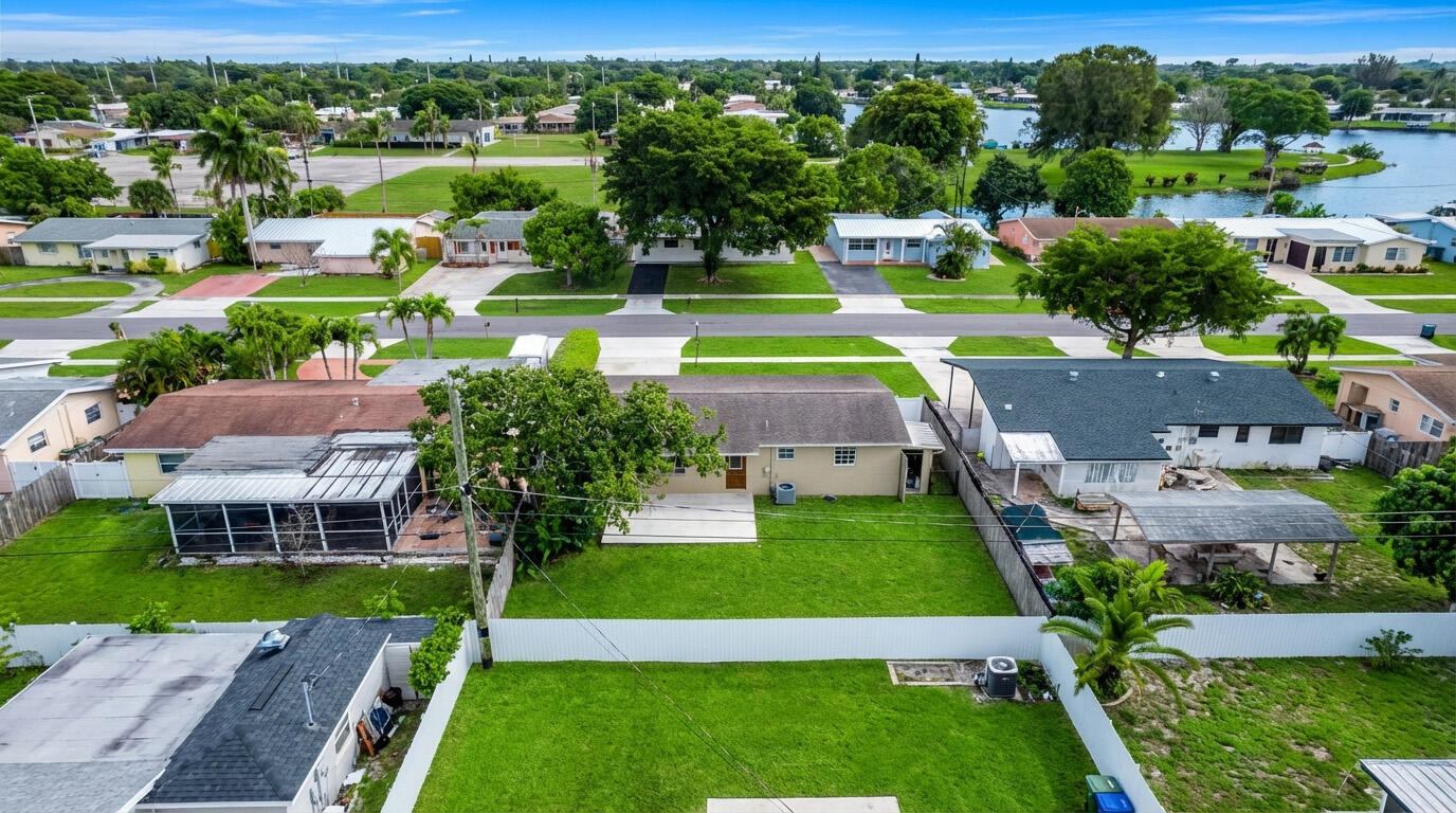 PALM SPRINGS VILLAGE 8 - Residential