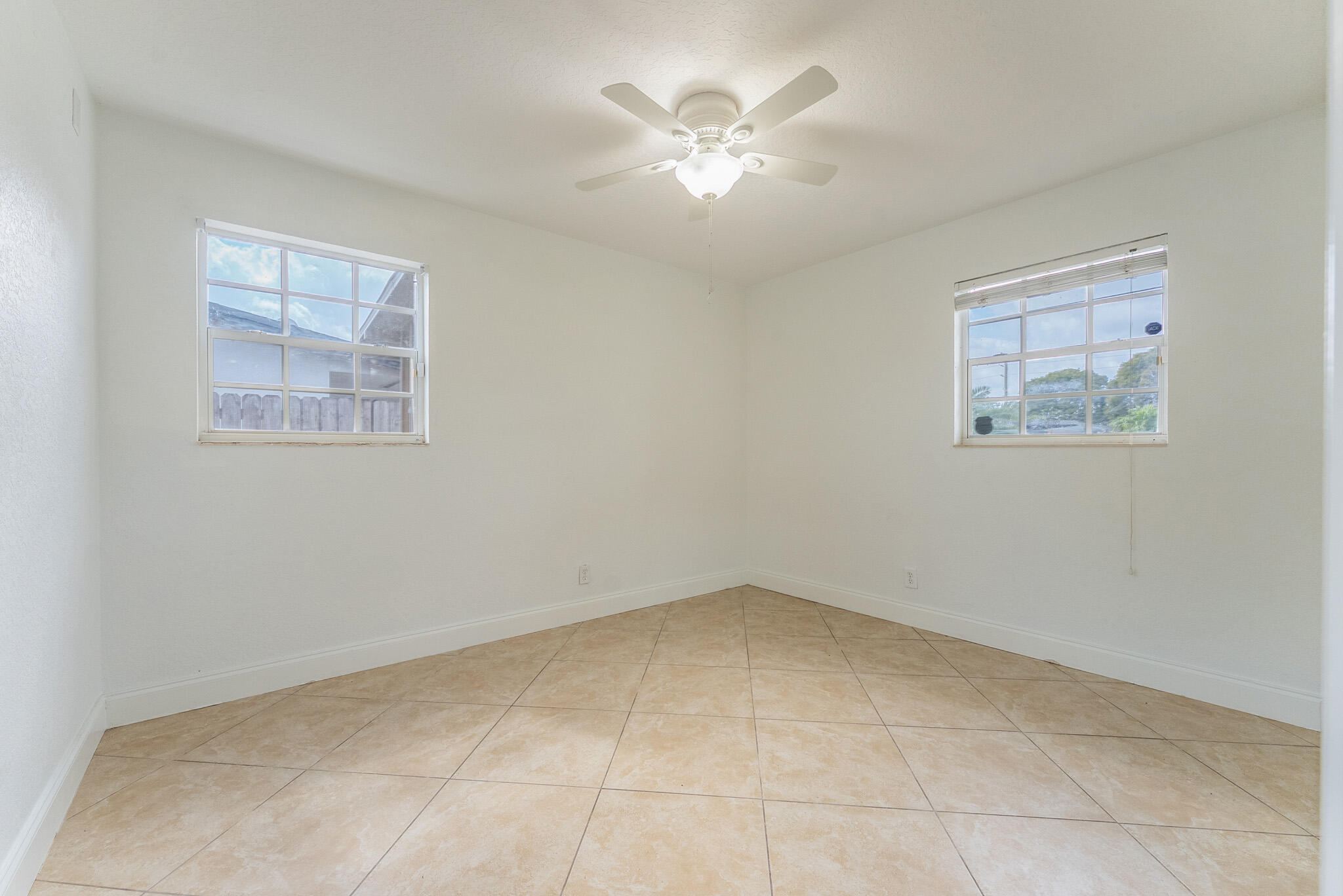 PALM SPRINGS VILLAGE 8 - Residential