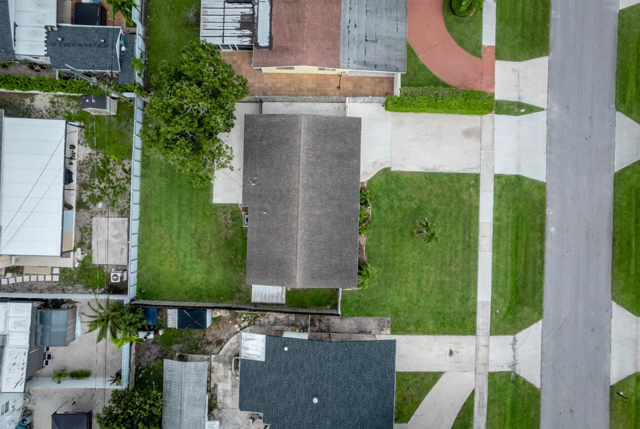 PALM SPRINGS VILLAGE 8 - Residential