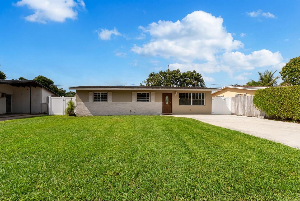 PALM SPRINGS VILLAGE 8 - Residential