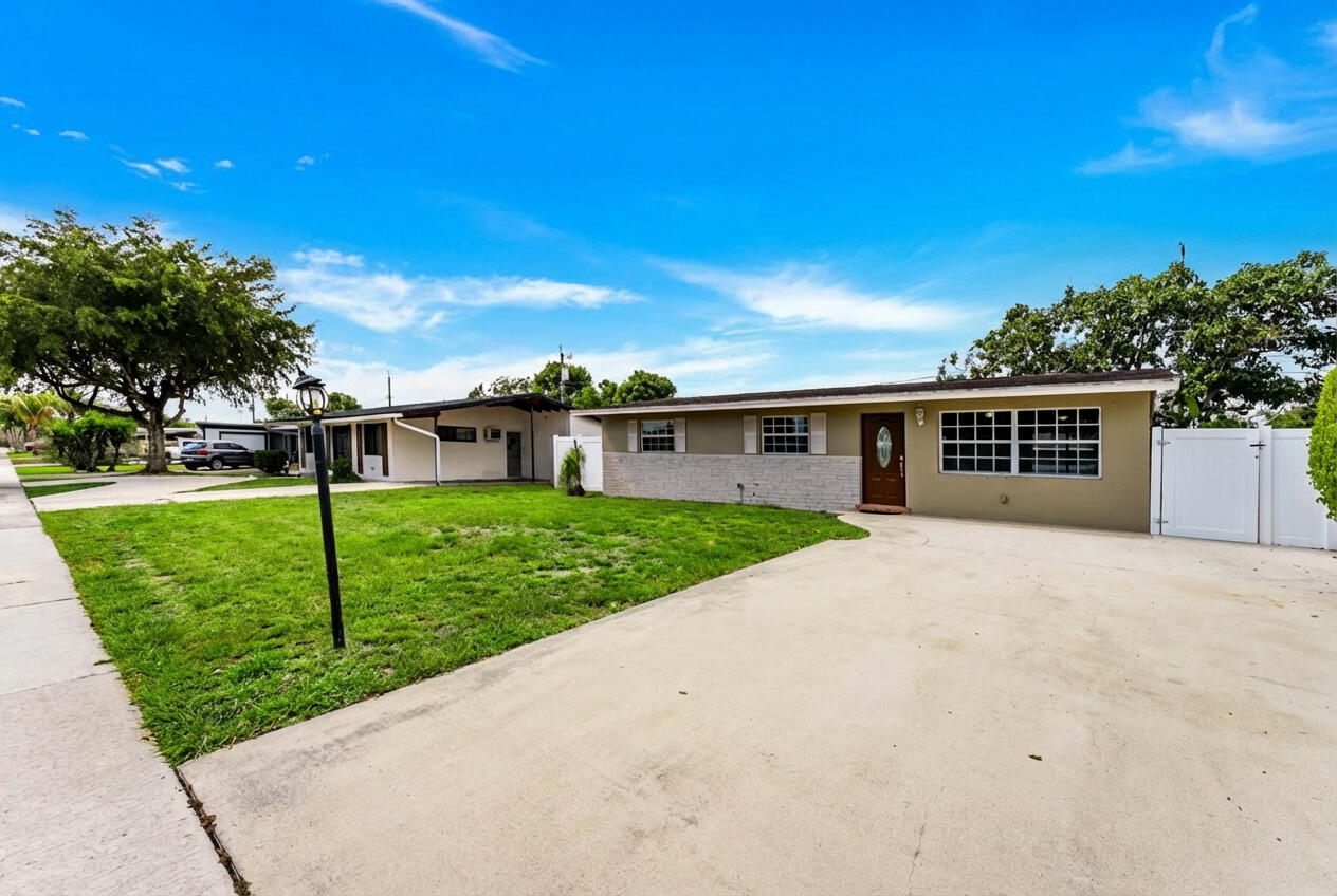 PALM SPRINGS VILLAGE 8 - Residential