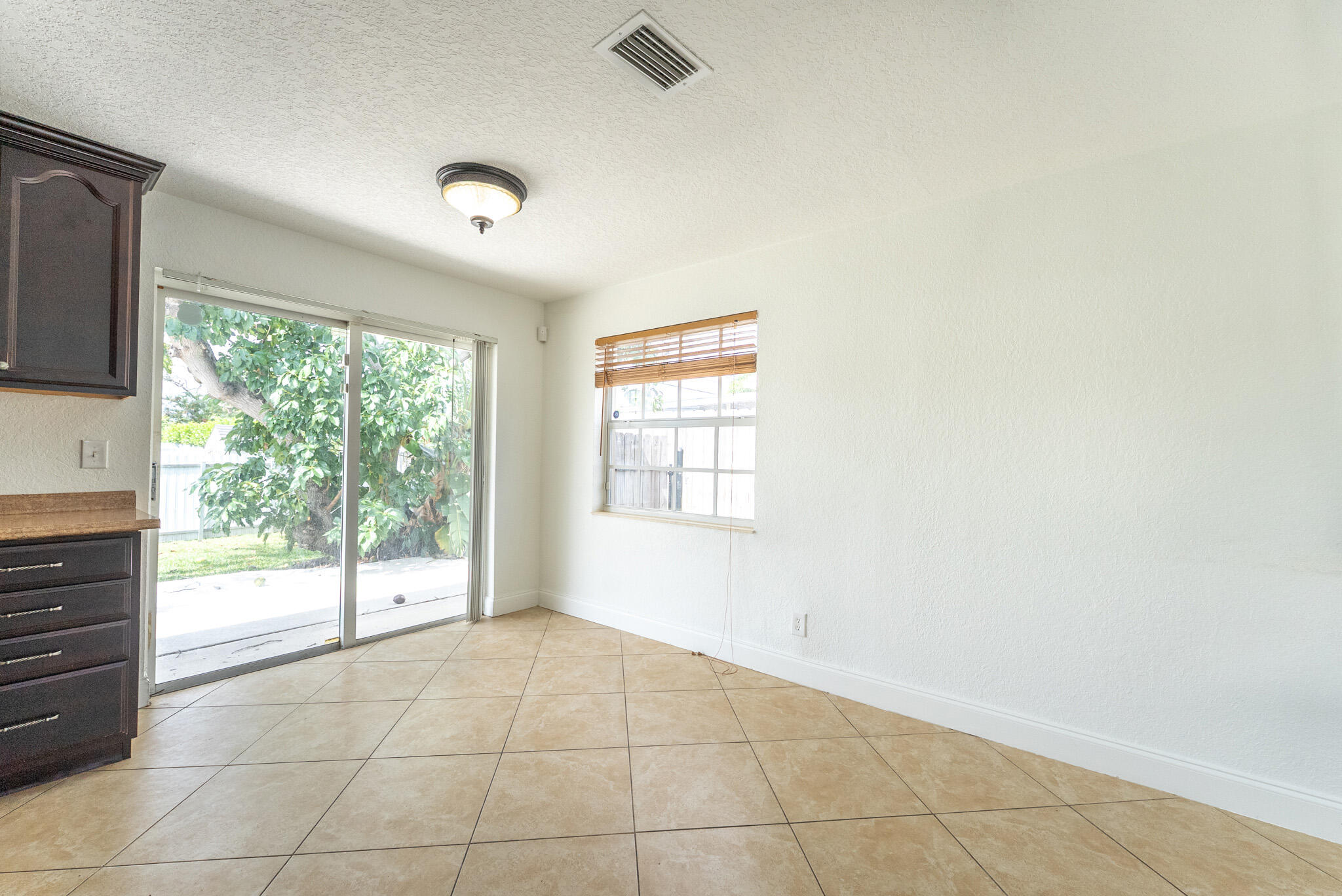 PALM SPRINGS VILLAGE 8 - Residential