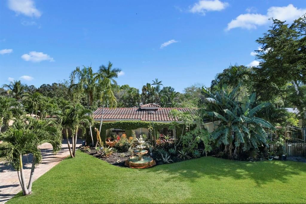 Photo of 690 NW 68th Avenue, Plantation, FL 33317 (MLS # R10859562)