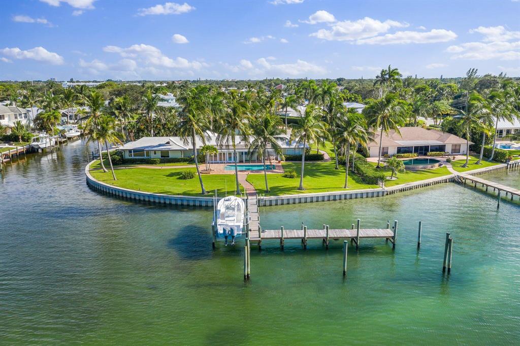 RIO VISTA OF ISLAND SHORE - Residential