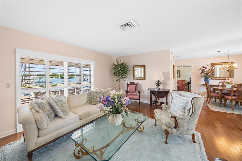 RIO VISTA OF ISLAND SHORE - Residential