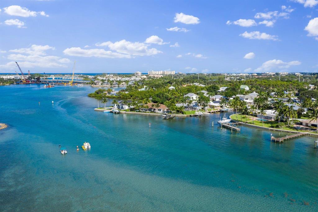 RIO VISTA OF ISLAND SHORE - Residential