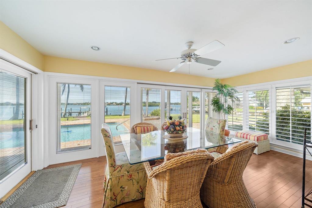 RIO VISTA OF ISLAND SHORE - Residential