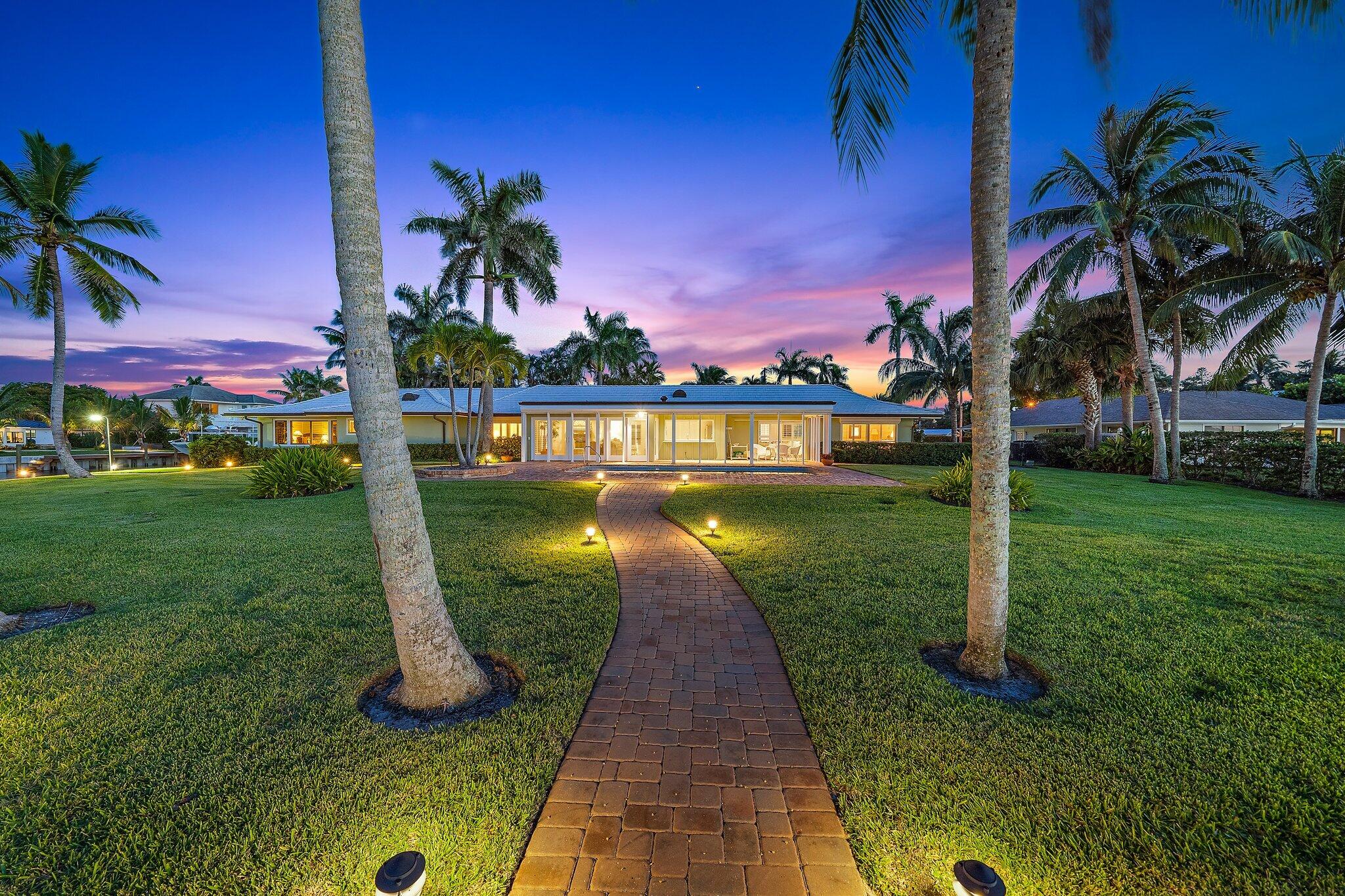 RIO VISTA OF ISLAND SHORES - Residential