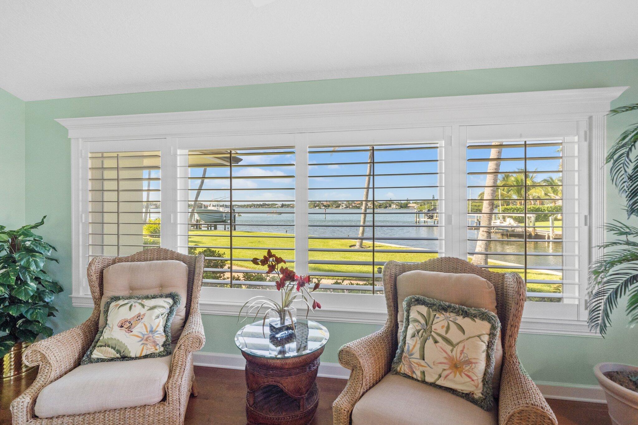 RIO VISTA OF ISLAND SHORES - Residential