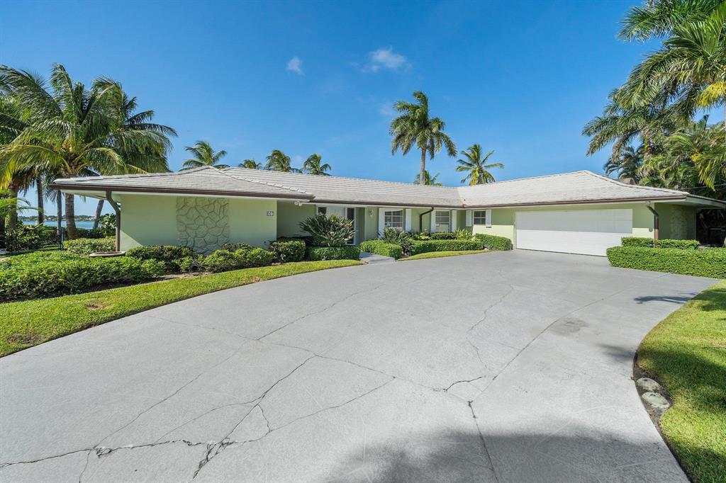 RIO VISTA OF ISLAND SHORE - Residential