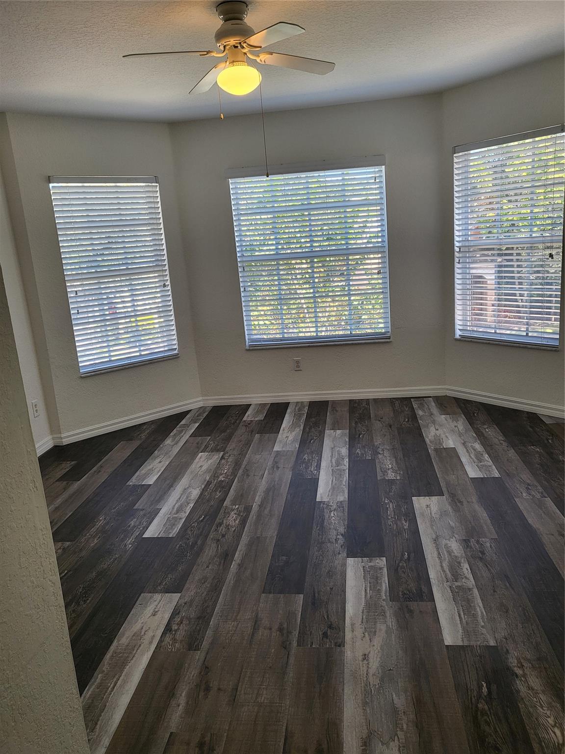 East Lake Village 02 - Residential Lease