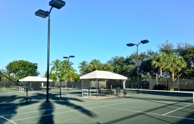 VALENCIA ISLES 1 - Residential