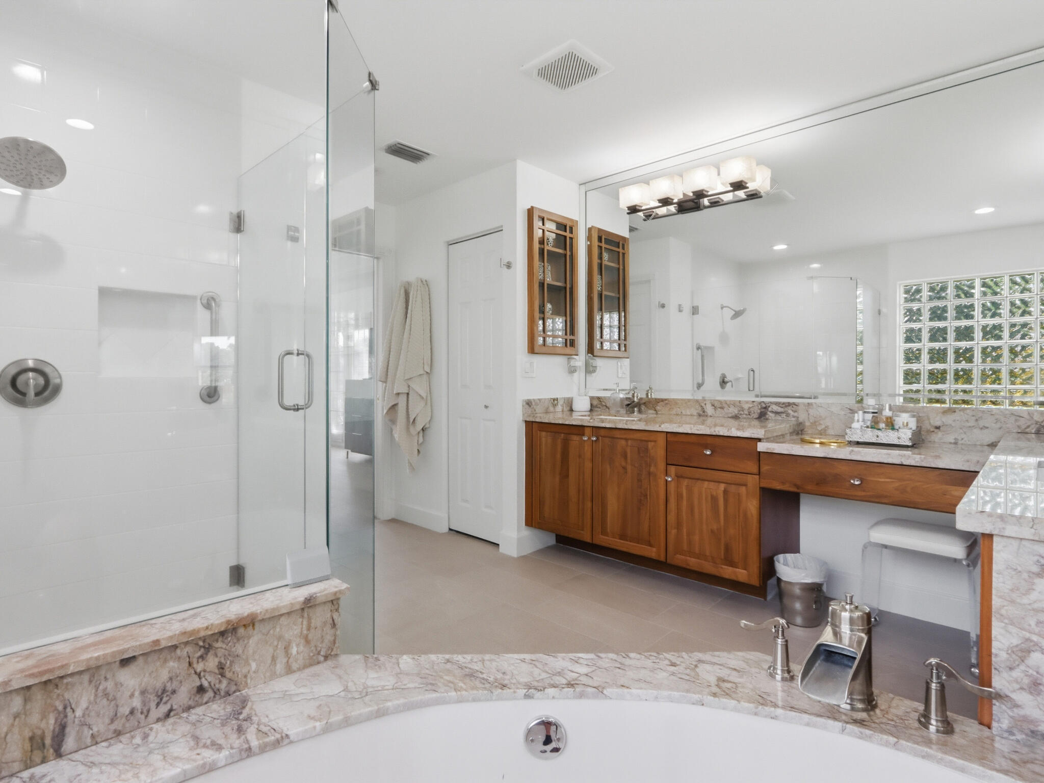 VALENCIA ISLES 1 - Residential