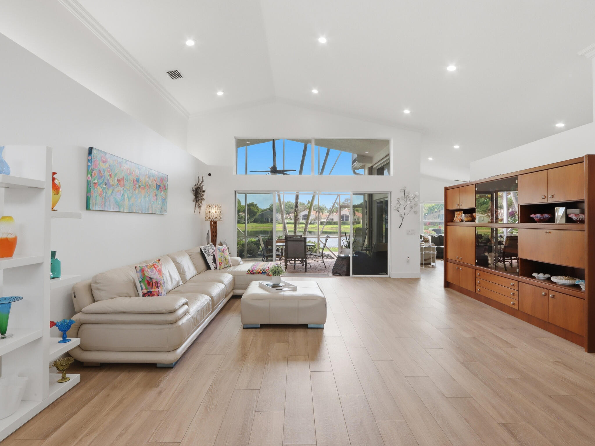 VALENCIA ISLES 1 - Residential