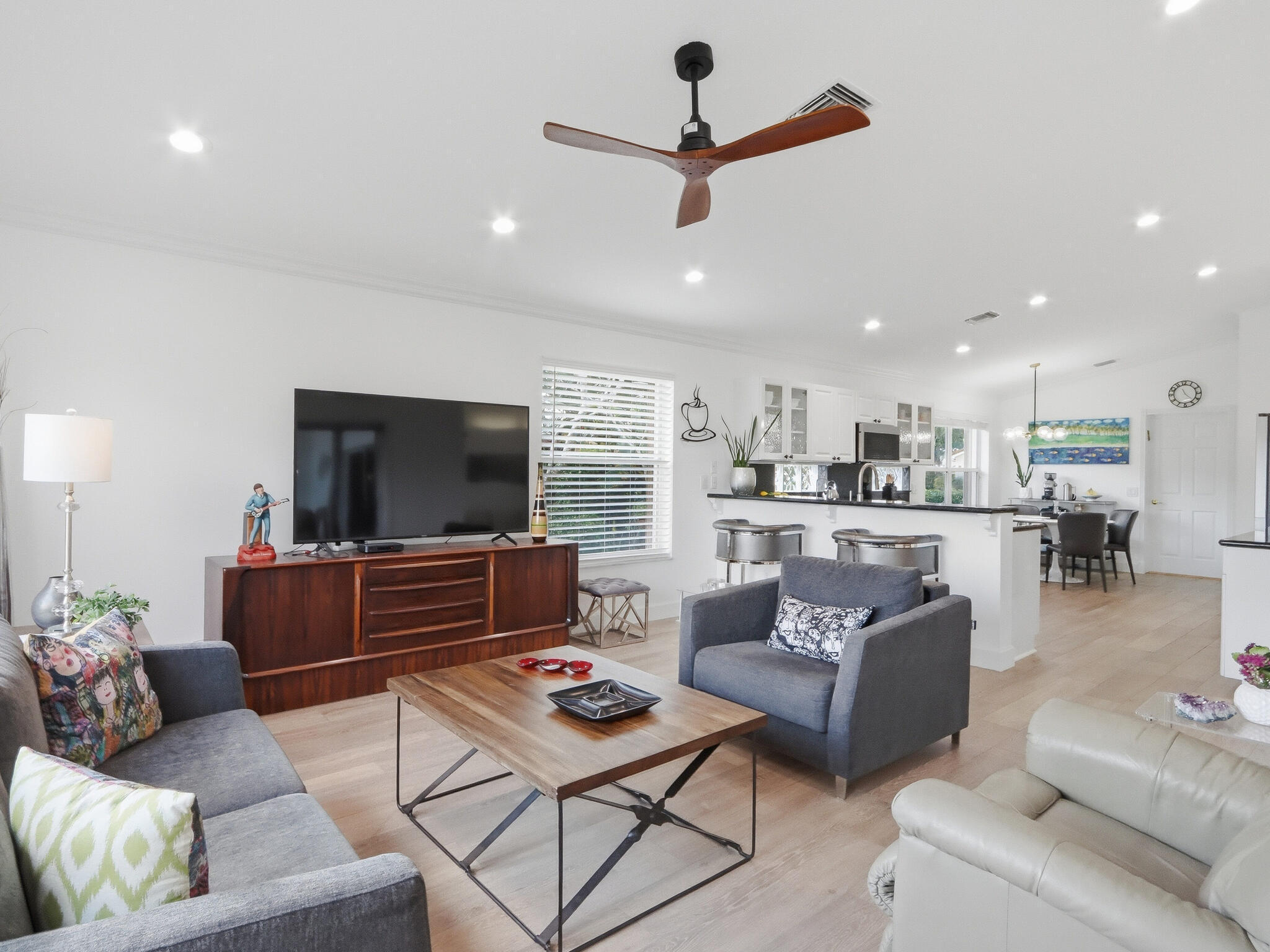 VALENCIA ISLES 1 - Residential