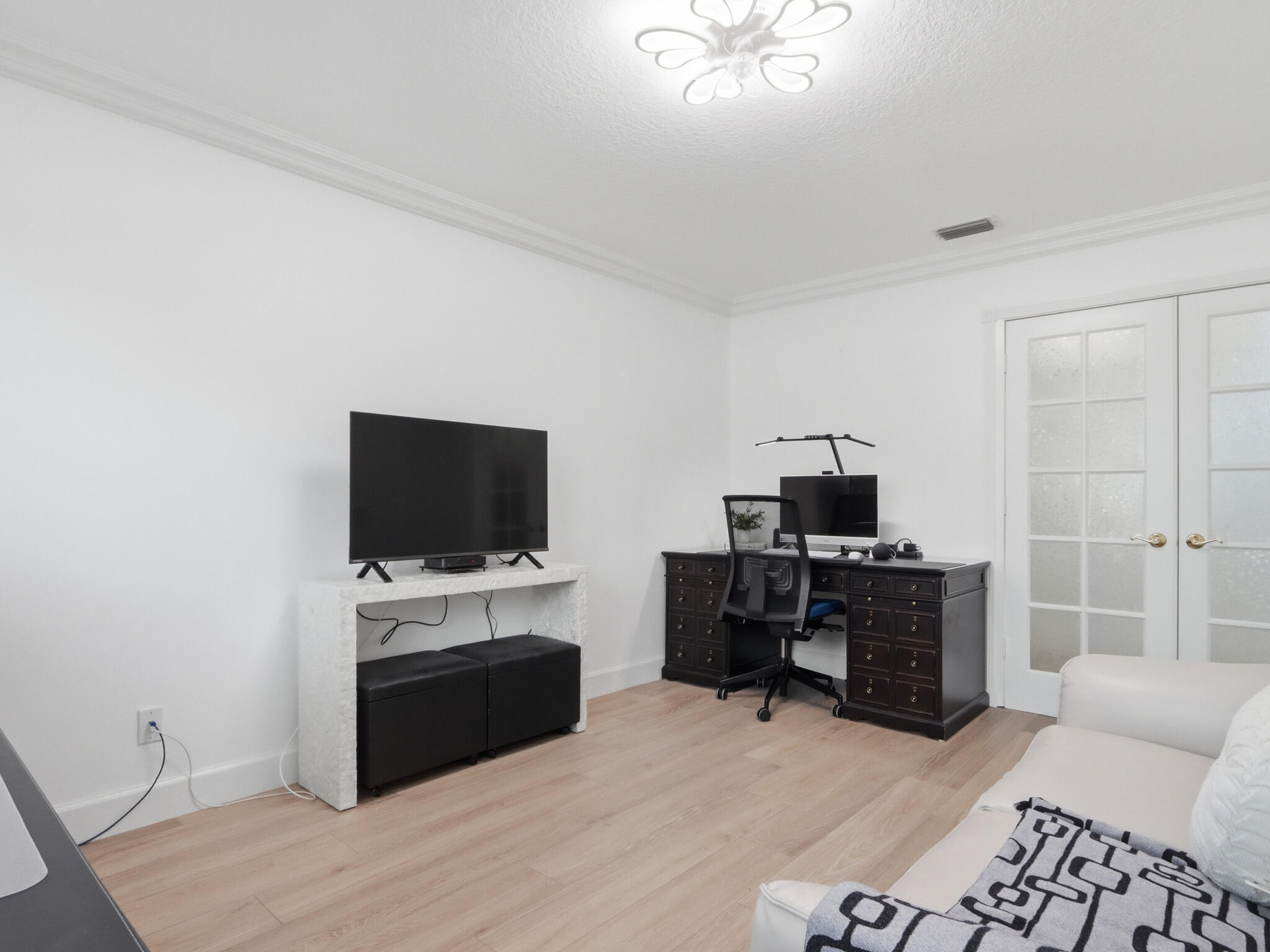 VALENCIA ISLES 1 - Residential