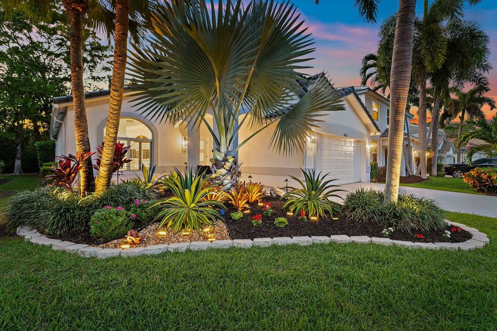 Photo of 463 Woodview Circle, Palm Beach Gardens, FL 33418 (MLS # B26010488)