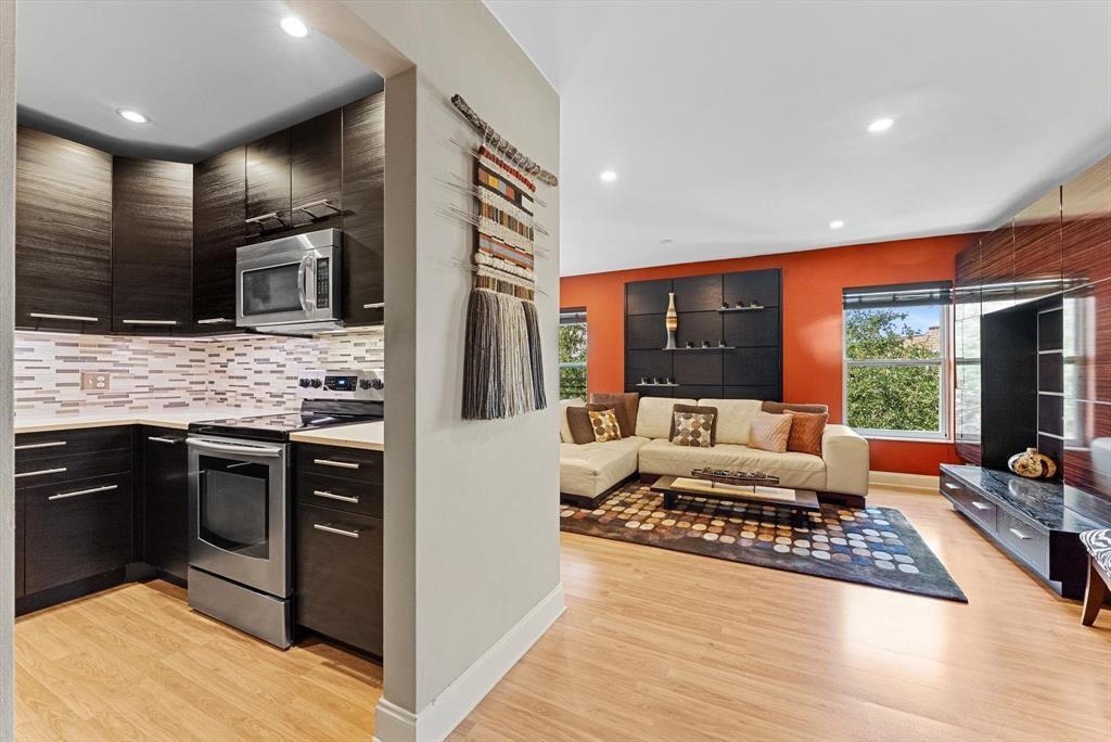 Arrowhead Condo II - Residential Lease