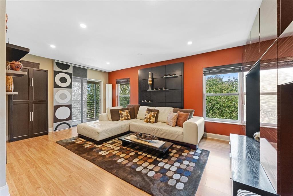 Arrowhead Condo II - Residential Lease