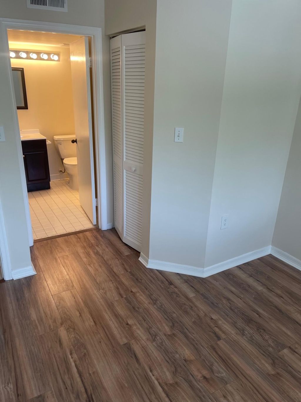 Photo of 6202 Glenmoor Drive #6202, West Palm Beach, FL 33409 (MLS # B26021356)
