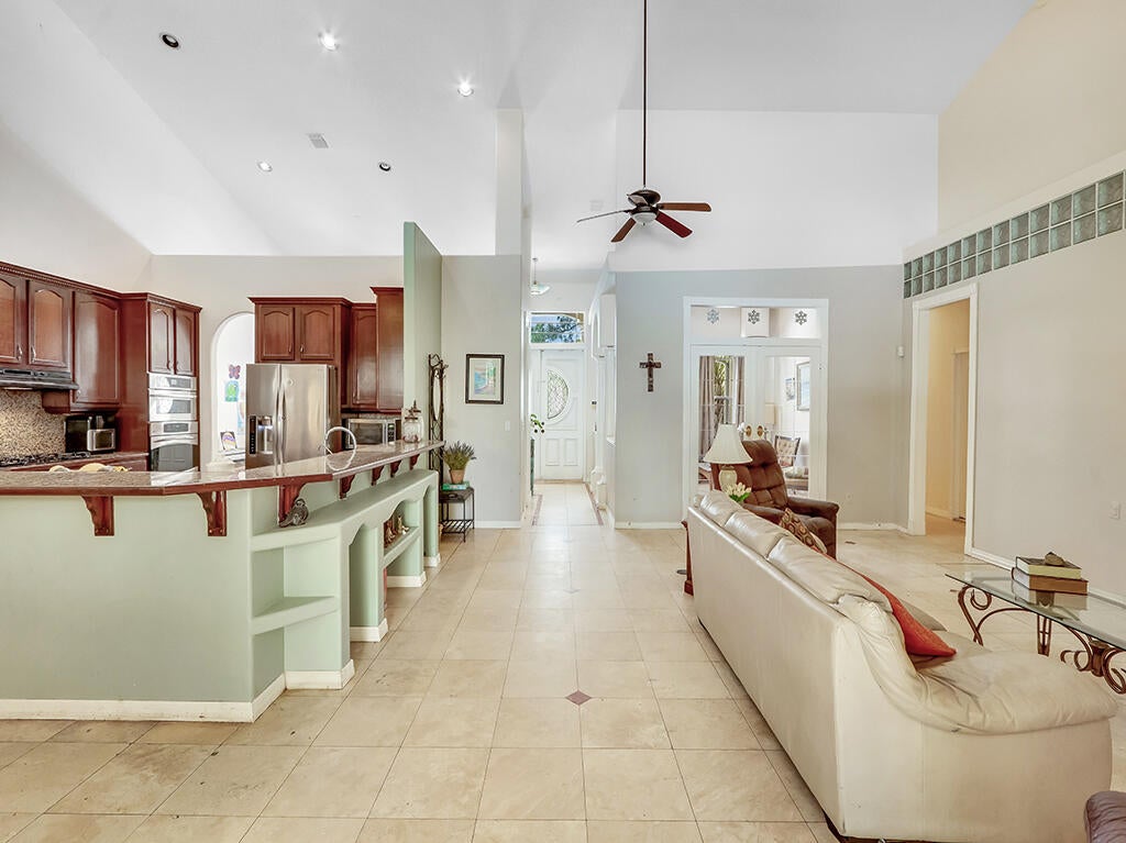 15507 Citrus Grove Boulevard