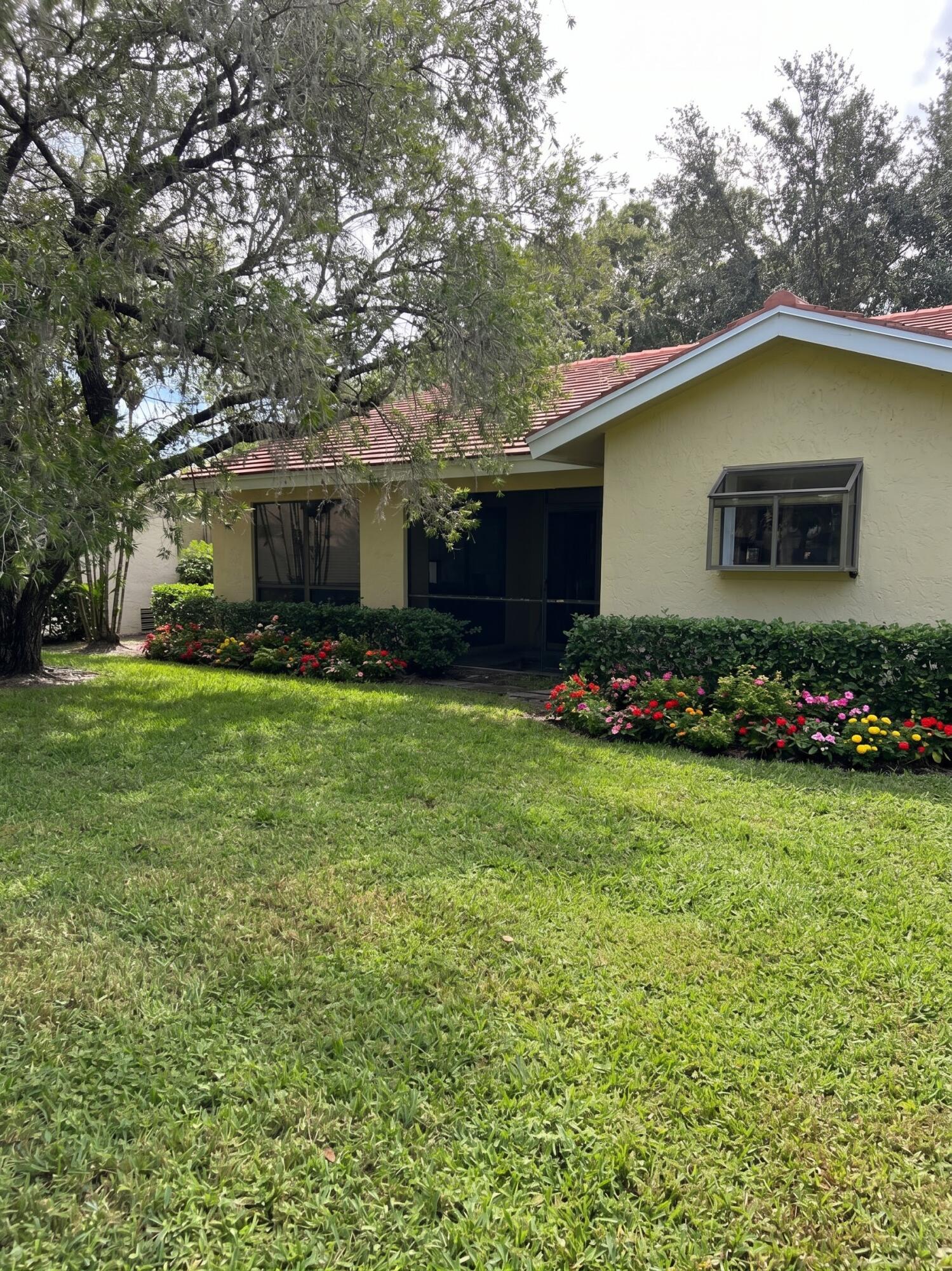 2775 SW WILLOWOOD Circle