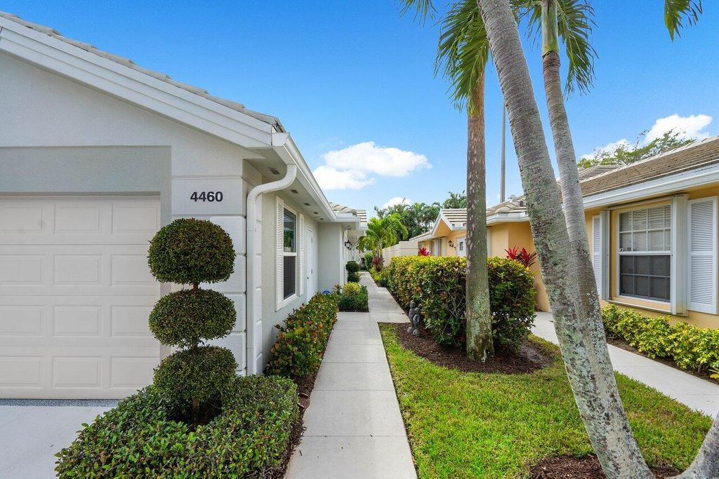 Photo of 4460 Royal Fern Way, Palm Beach Gardens, FL 33410 (MLS # R10949312)