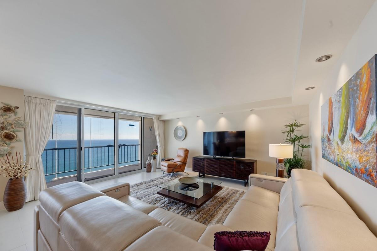 PLAZA SOUTH CONDO - Residential Lease