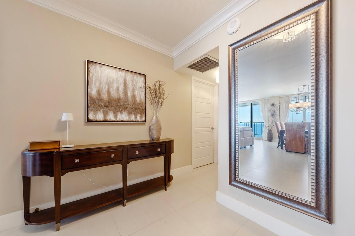 PLAZA SOUTH CONDO - Residential Lease