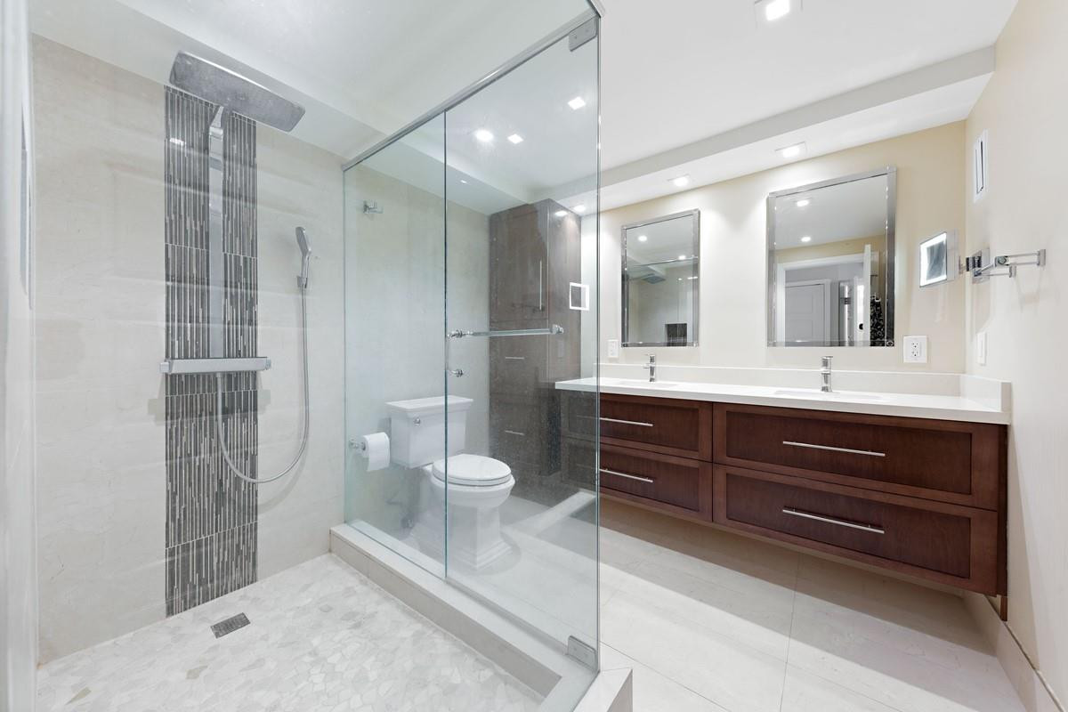 PLAZA SOUTH CONDO - Residential Lease